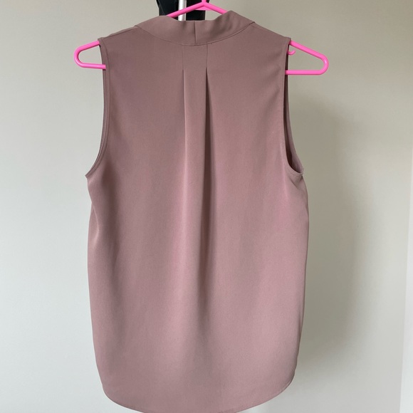 Babaton Sleeveless Power Blouse | Size XS - Picture 2 of 2